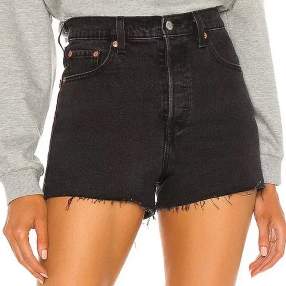 Levi's Ribcage High Rise Black Jean Shorts Size 27 Distressed Hem Button Fly